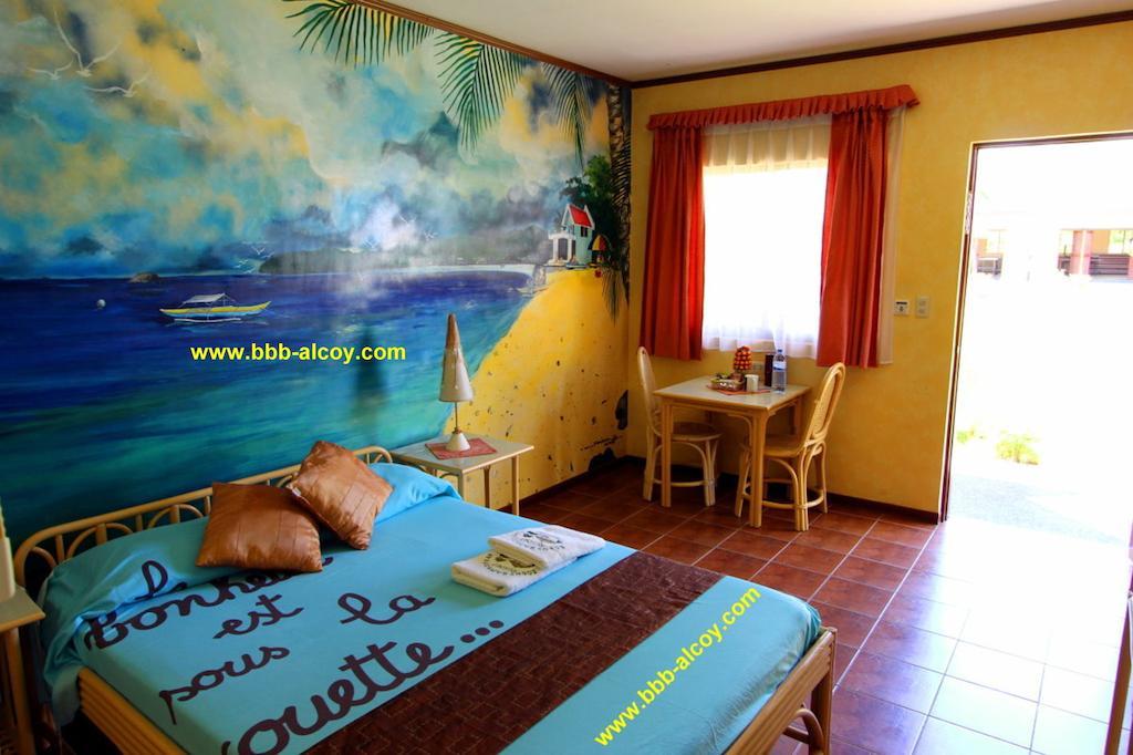 Parrot Paradise Resort Boljoon Szoba fotó